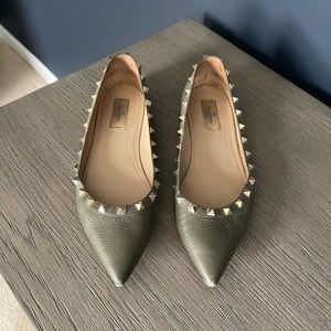 Valentino Garavani Rockstud Ballet Flat 40